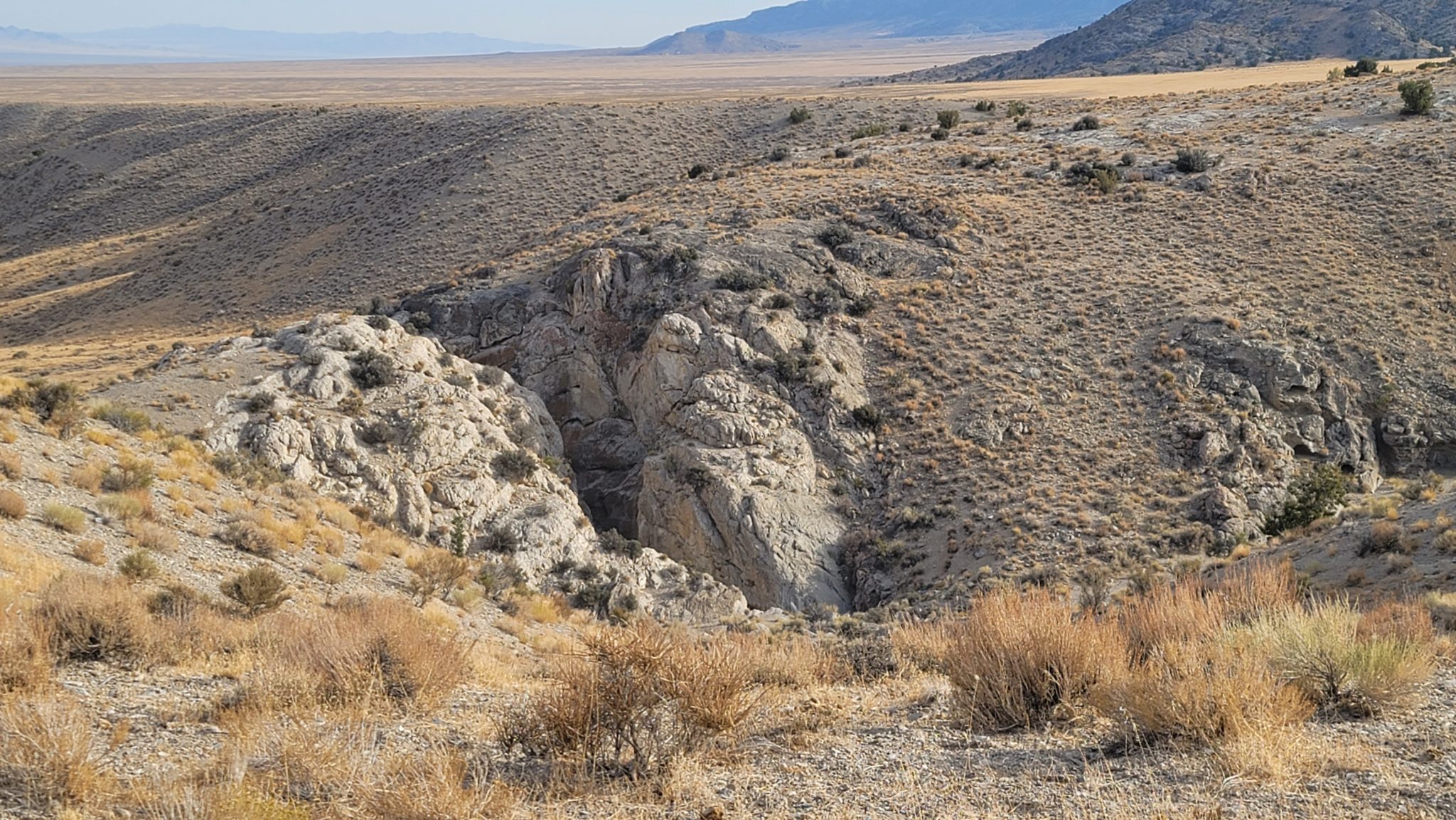 Devil's Gate Slot Canyon, Nevada - Outdoor Fam Fun